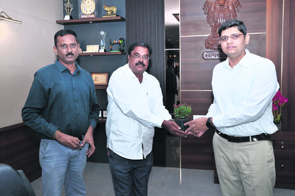 సోయా రైతులకు ఇబ్బందులు లేకుండా చూస్తాం
2