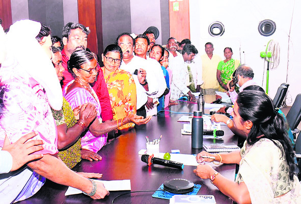 అర్జీదారుడు సంతృప్తి చెందేలా పరిష్కారం  1