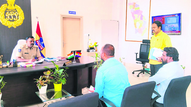 చట్టాల అమలులో అలసత్వం వహించొద్దు1