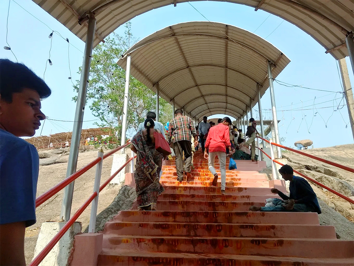 Devotional : Lakshmi Narasimha Swamy Temple Bejjanki HD Photos10
