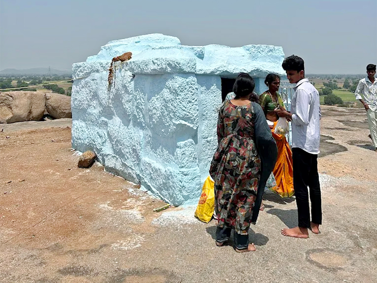 Devotional : Lakshmi Narasimha Swamy Temple Bejjanki HD Photos11