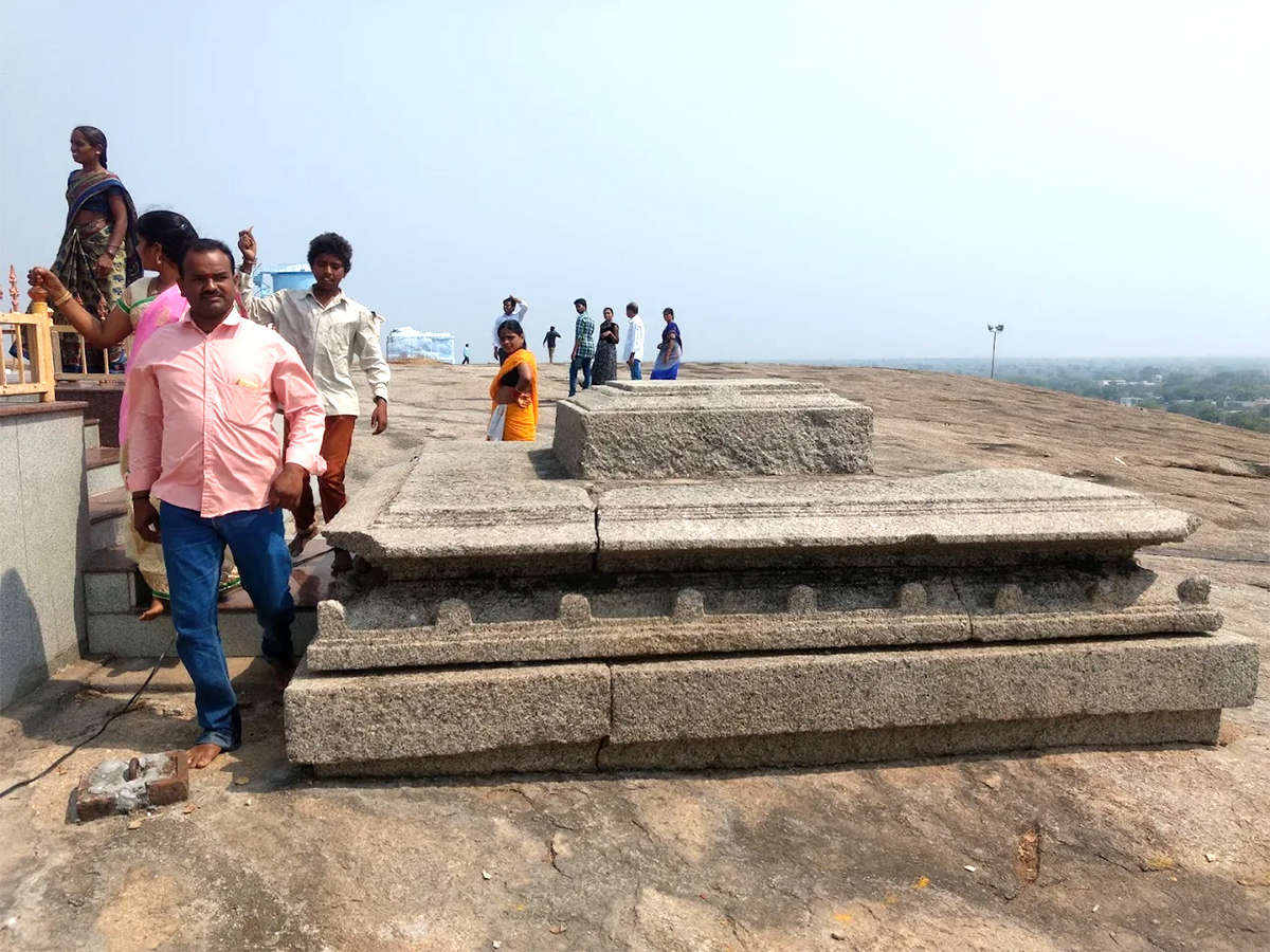 Devotional : Lakshmi Narasimha Swamy Temple Bejjanki HD Photos24