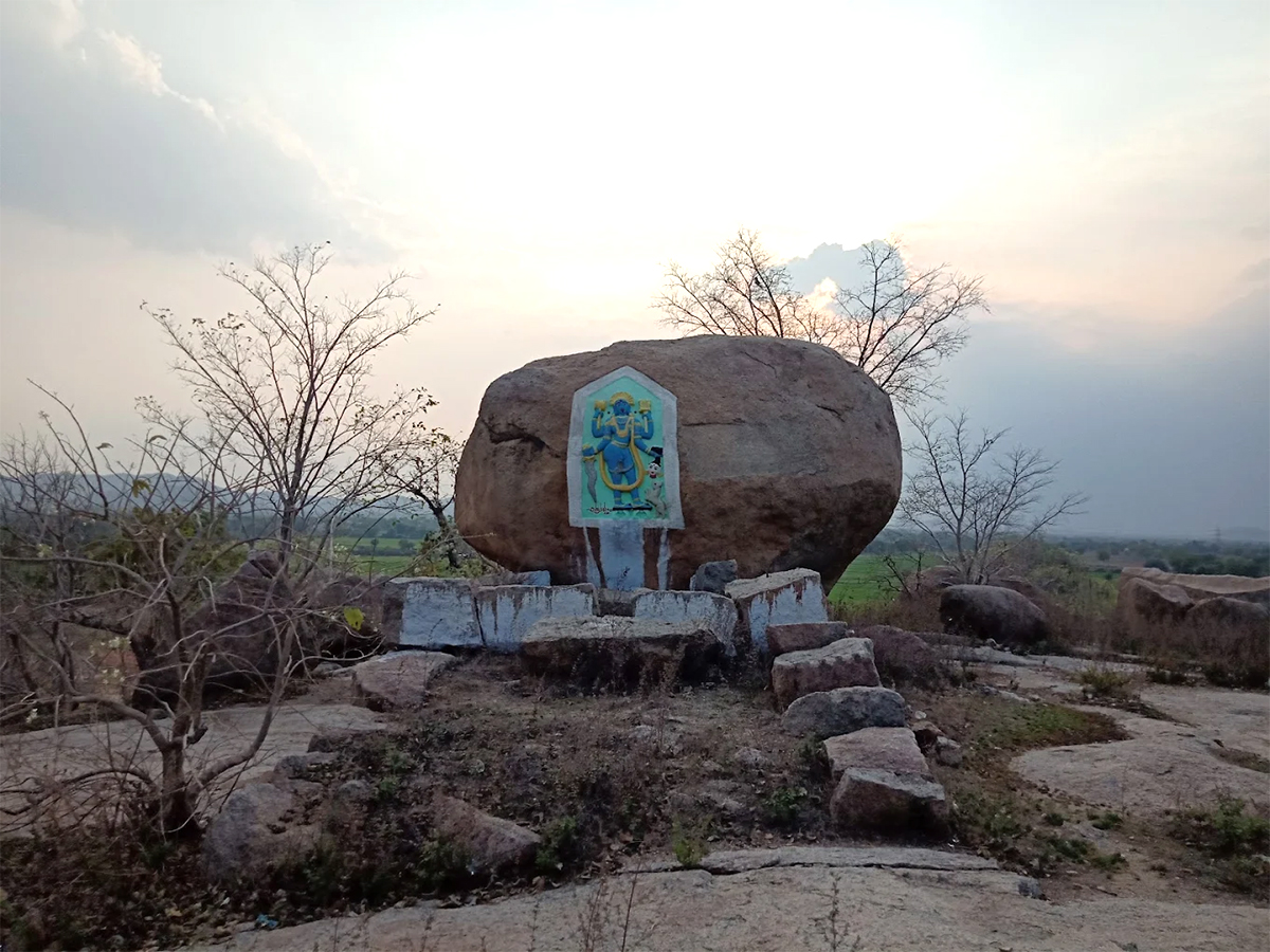 Devotional : Lakshmi Narasimha Swamy Temple Bejjanki HD Photos5