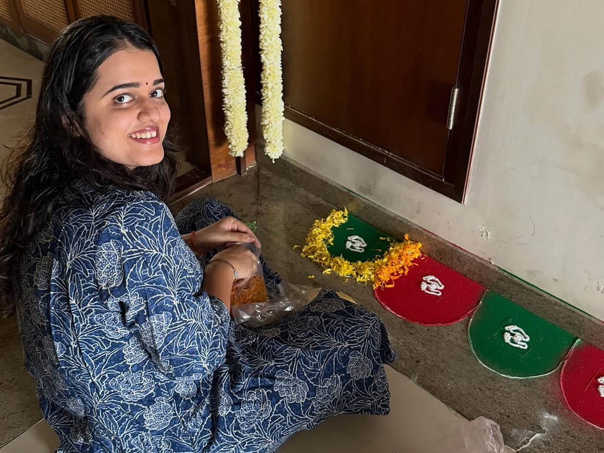 Happy Birthday To The All-Rounder In My Life : Suryakumar Photos5