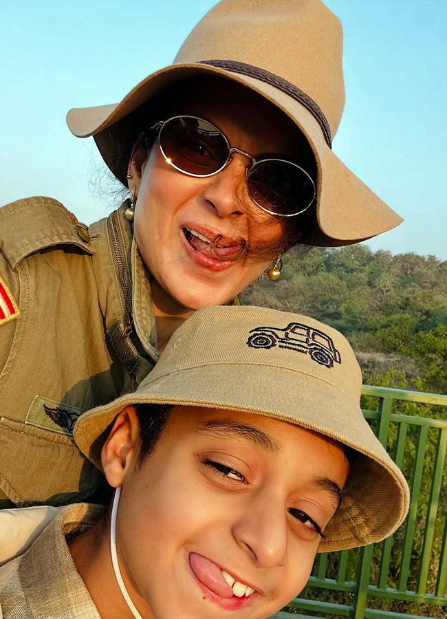 Kangana Ranaut on a safari tour in Gujarat (Photos)14