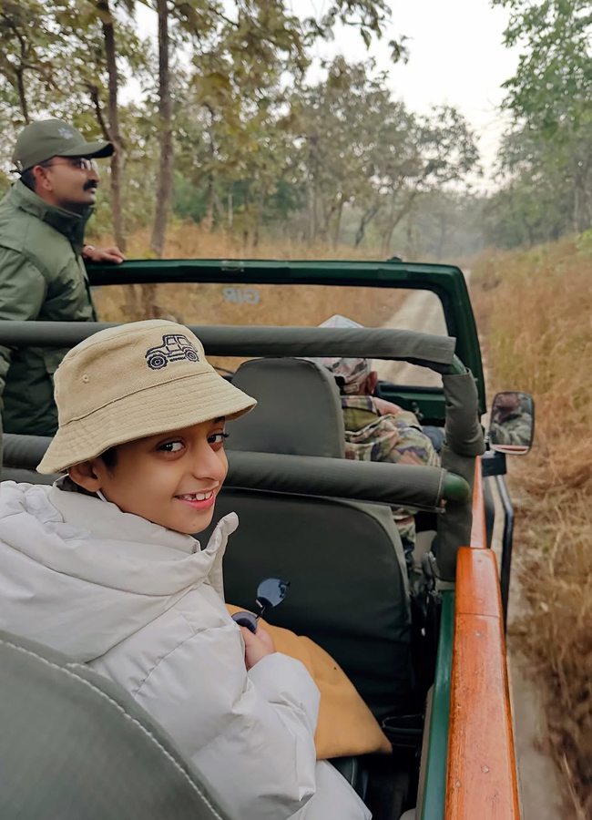 Kangana Ranaut on a safari tour in Gujarat (Photos)3