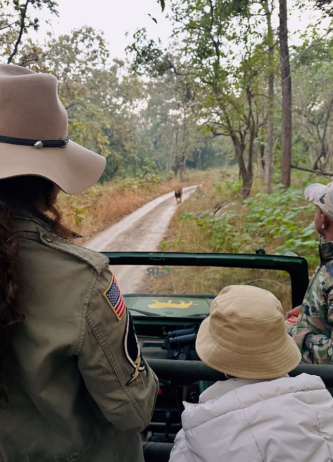 Kangana Ranaut on a safari tour in Gujarat (Photos)6