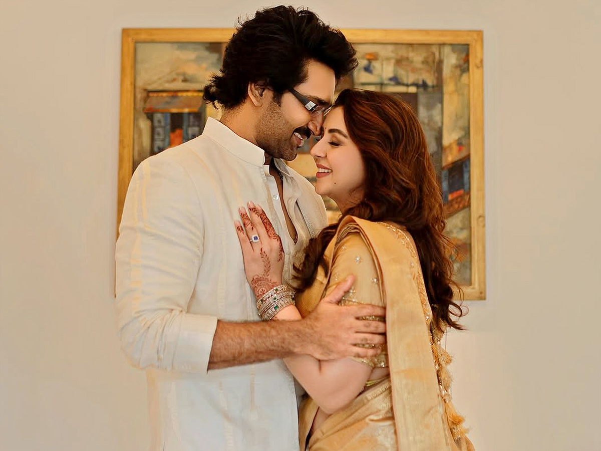 Nikki Galrani And Aadhi Cute Romantic Moments Photos9