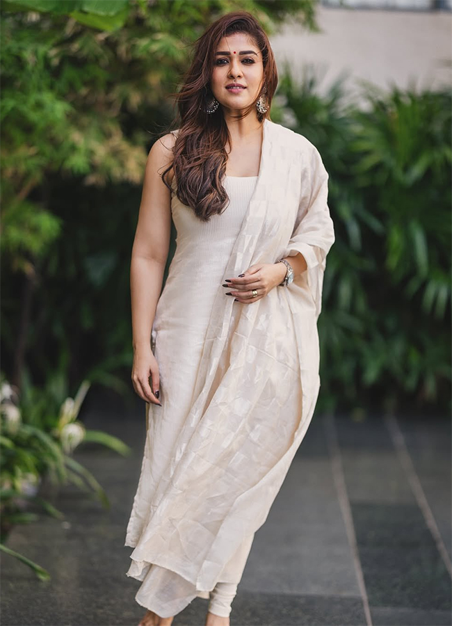 Tollywood Actress Nayanthara Birthday Special Photos HD12