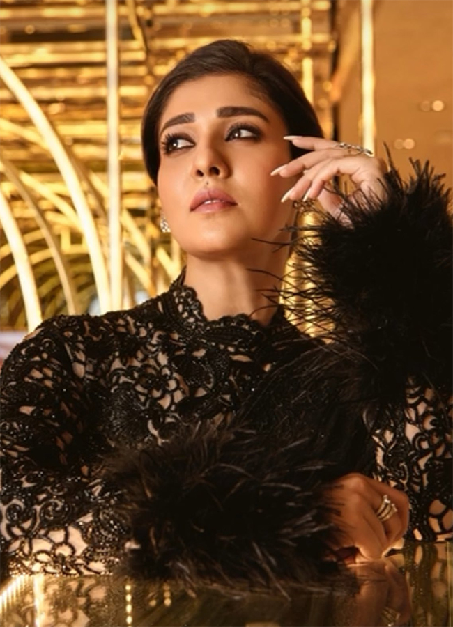 Tollywood Actress Nayanthara Birthday Special Photos HD25