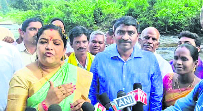 మంత్రి నోట మరో అబద్ధం 1