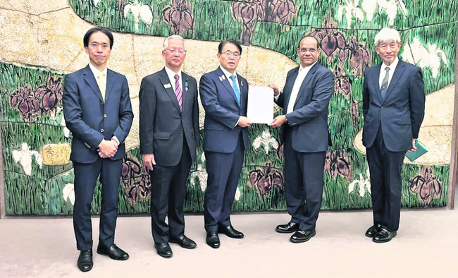 సైన్స్‌ ఎగ్జిబిషన్‌ స్థలం పరిశీలన
2