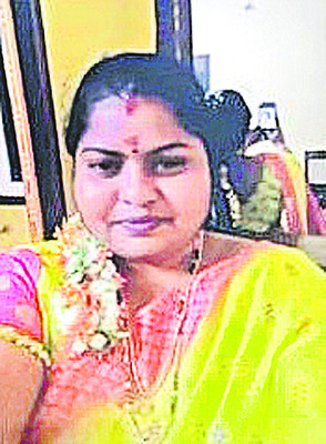 భార్యను హత్య చేసిన భర్త   1