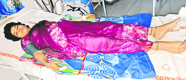 ఎమ్మెల్యే కందుల ప్రజాదర్బార్‌లో మహిళా ఆత్మహత్యాయత్నం 1