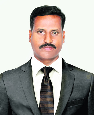 సాక్షి దినపత్రిక  ఫొటో జర్నలిస్టుకు అవార్డు
1