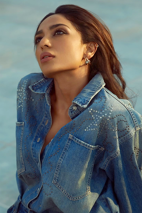 Actress Sobhita Dhulipala Latest Photos 5