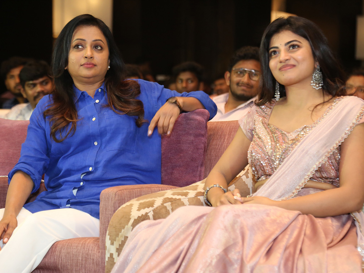 Priyadarshi Premante Movie Pre Release Event Photos16