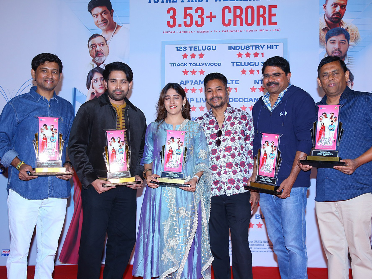 Santhana Prapthirasthu Success Meet Photos16