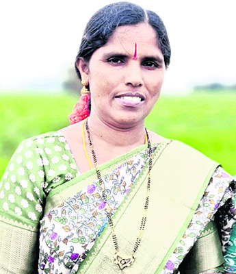 ఆర్టీసీ బస్సు ఢీకొని మహిళ మృతి1