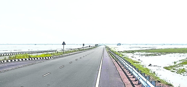 కదిలిస్తే కన్నీరే..! 1