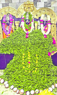 కోదండరామునికి  లక్షతులసి దళార్చన 3