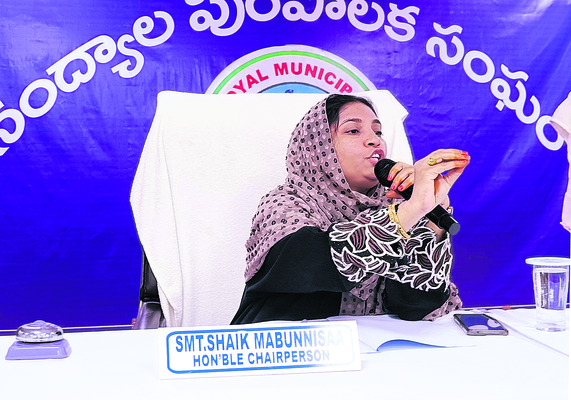 ● టీడీపీ కౌన్సిలర్ల తీరుపై సర్వత్రా విమర్శలు ● కౌన్సిల్1