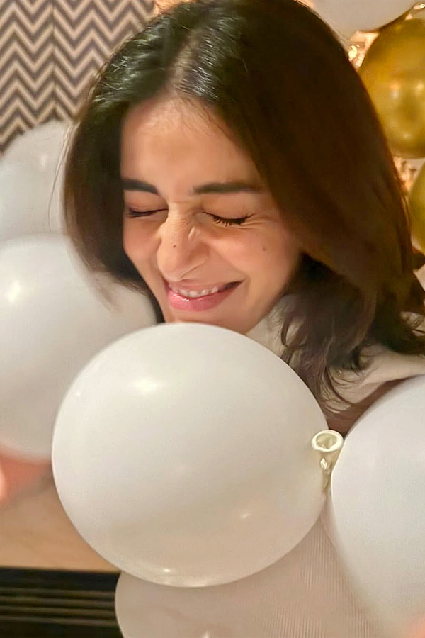 Actress Ananya Panday Birthday celebrations Photos2