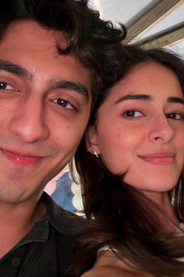 Actress Ananya Panday Birthday celebrations Photos4