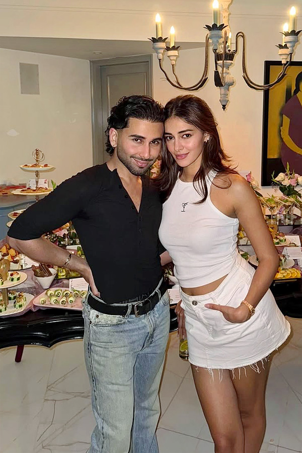 Actress Ananya Panday Birthday celebrations Photos12