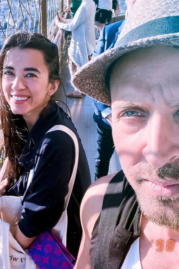 Hrithik Roshan pens love-filled post for partner Saba Azad on her birthday Photos2