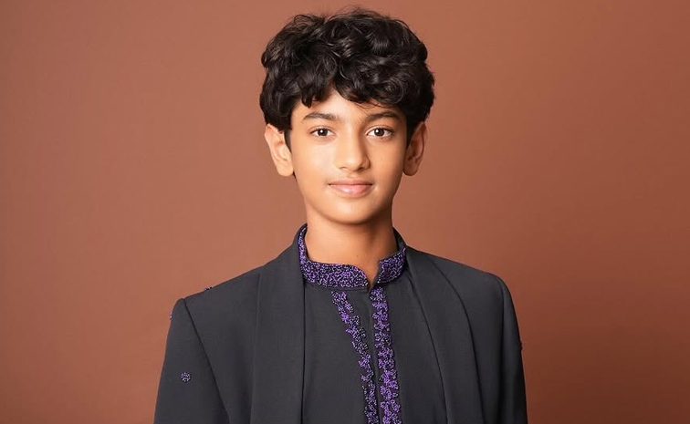 Mahesh Babu family is set To introduce Half a dozen debutants into Telugu Cinema Photos8