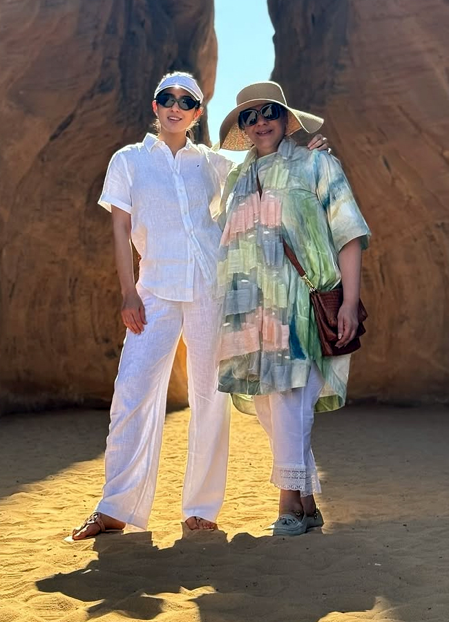 Sara Ali Khan in oasis city in desert country (photos)2