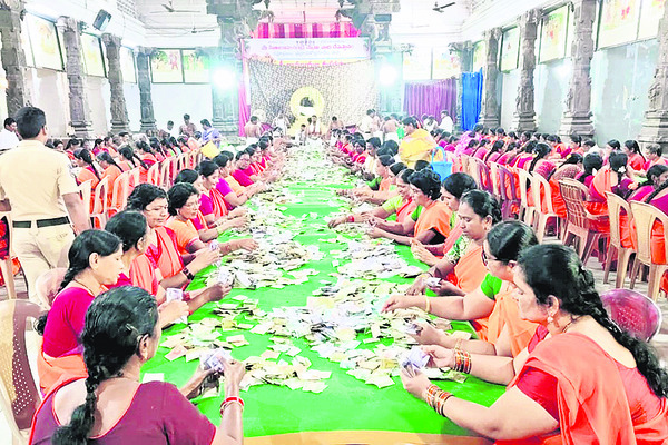 నేత్రపర్వంగా  రామయ్య నిత్యకల్యాణం2