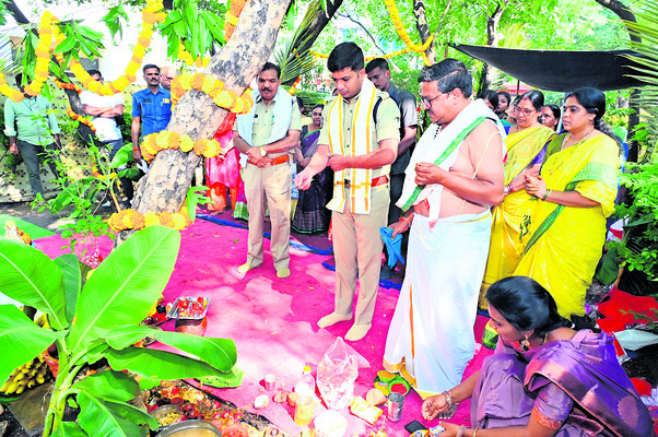 డీపీఓలో కార్తీక వనభోజనం 1