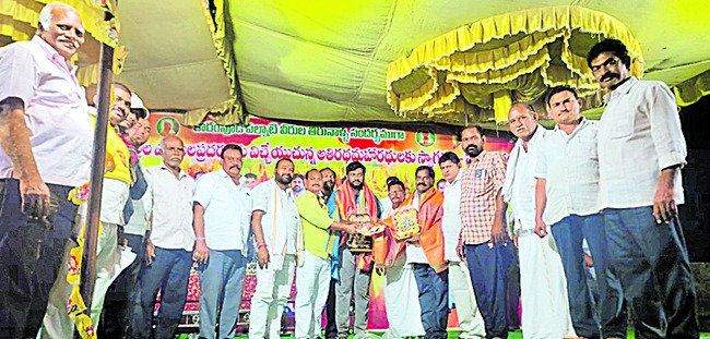 హోరాహోరీగా ఎడ్ల బండ లాగుడు పోటీలు 1