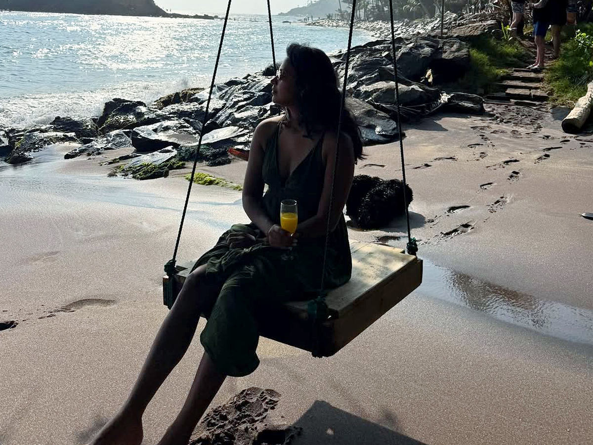 Amala Paul enjoying Her time In Sri Lanka with Her Husband Photos2