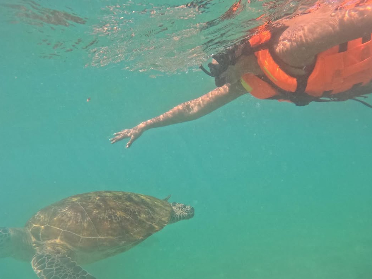 Amala Paul enjoying Her time In Sri Lanka with Her Husband Photos8