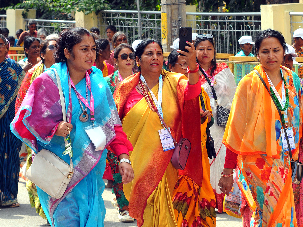 Mahasamadhi of Sri Sathya Sai Baba to pay obeisance in Puttaparthi16