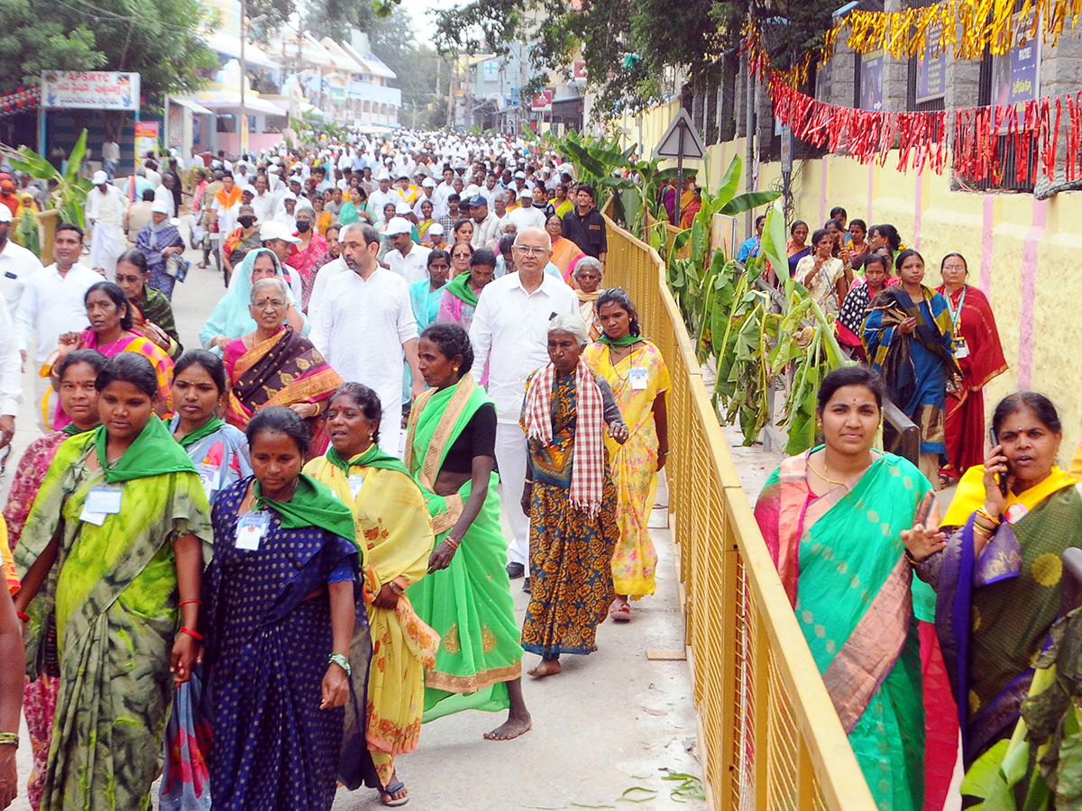 Mahasamadhi of Sri Sathya Sai Baba to pay obeisance in Puttaparthi22