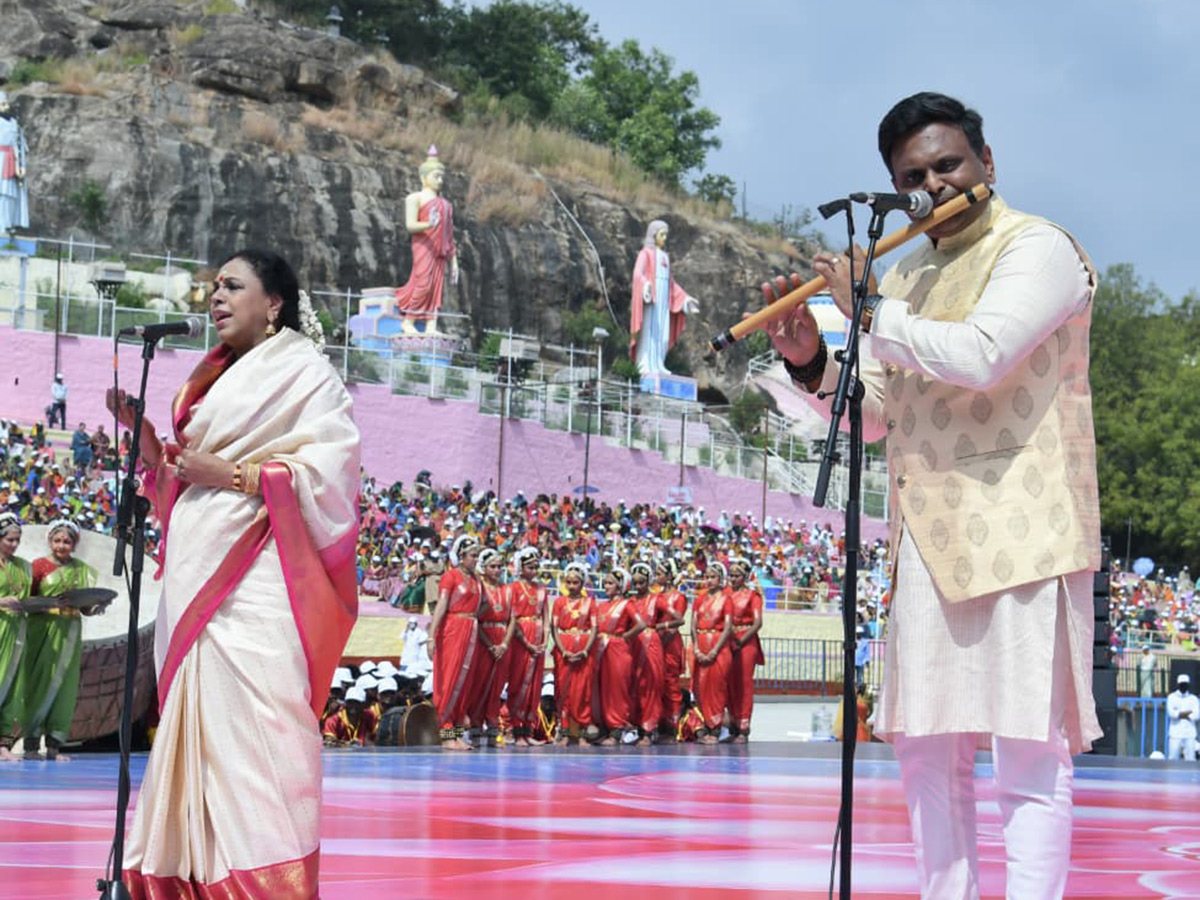 Mahasamadhi of Sri Sathya Sai Baba to pay obeisance in Puttaparthi7