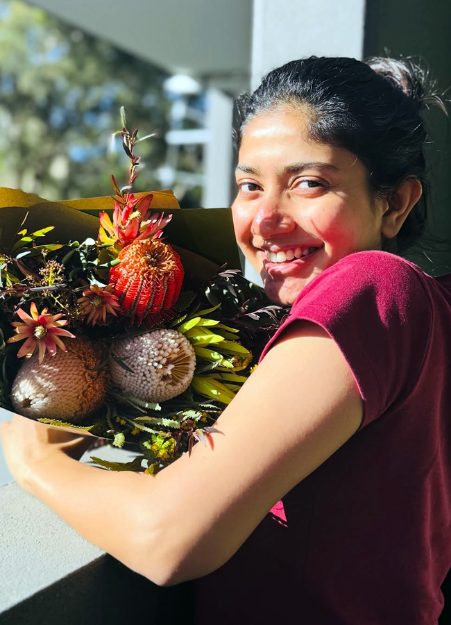 Sai Pallavi Sisters Enjoying Vacation (Photos)13