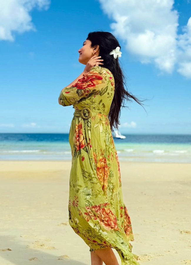 Sai Pallavi Sisters Enjoying Vacation (Photos)16