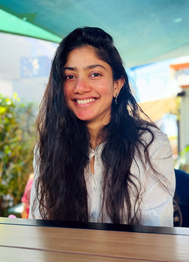 Sai Pallavi Sisters Enjoying Vacation (Photos)5