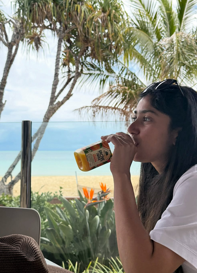 Sai Pallavi Sisters Enjoying Vacation (Photos)9