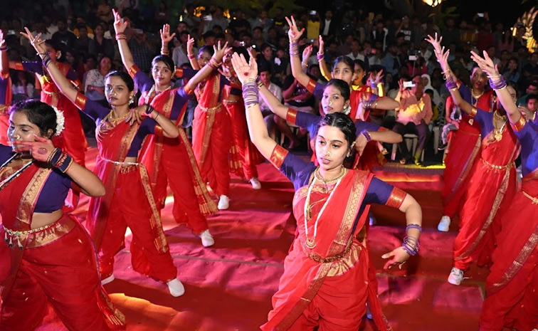 WAVES Film Bazaar opens in Goa Photos42