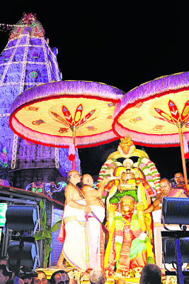 హనుమ ‘కల్ప’ శోభితం.. పద్మావతి వైభవం 1