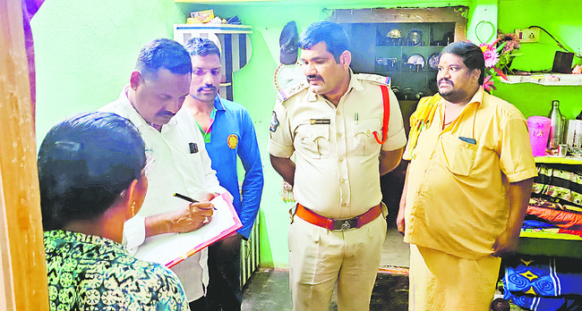 దుకాణాలు లూటీ 2