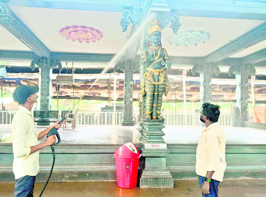 శ్రీవారి క్షేత్రంలో హడావుడిగా స్వచ్ఛత పనులు 1