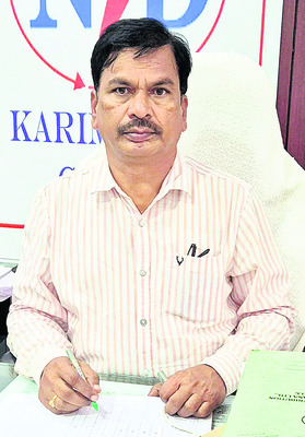 గ్రంథాలయంతో   మంచి నడవడిక 1