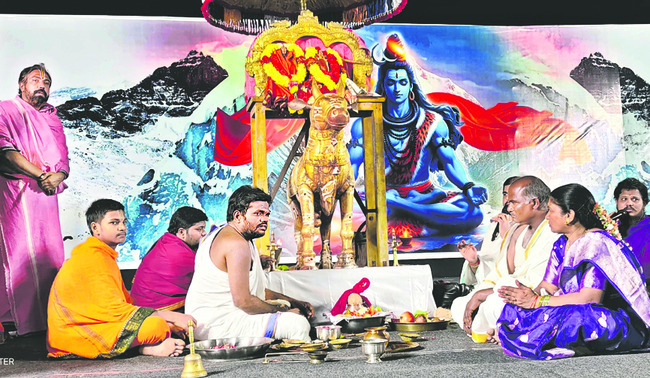 భక్తిశ్రద్ధలతో కోటి దీపోత్సవం 1